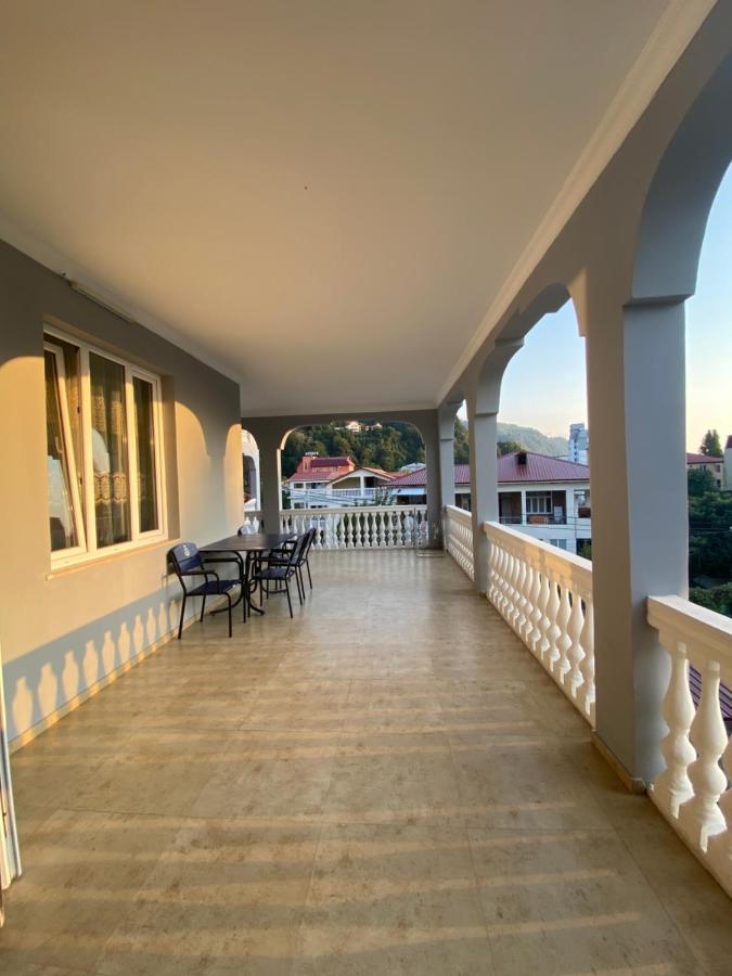 Beliy Dom Hotel Kvariati Exterior photo