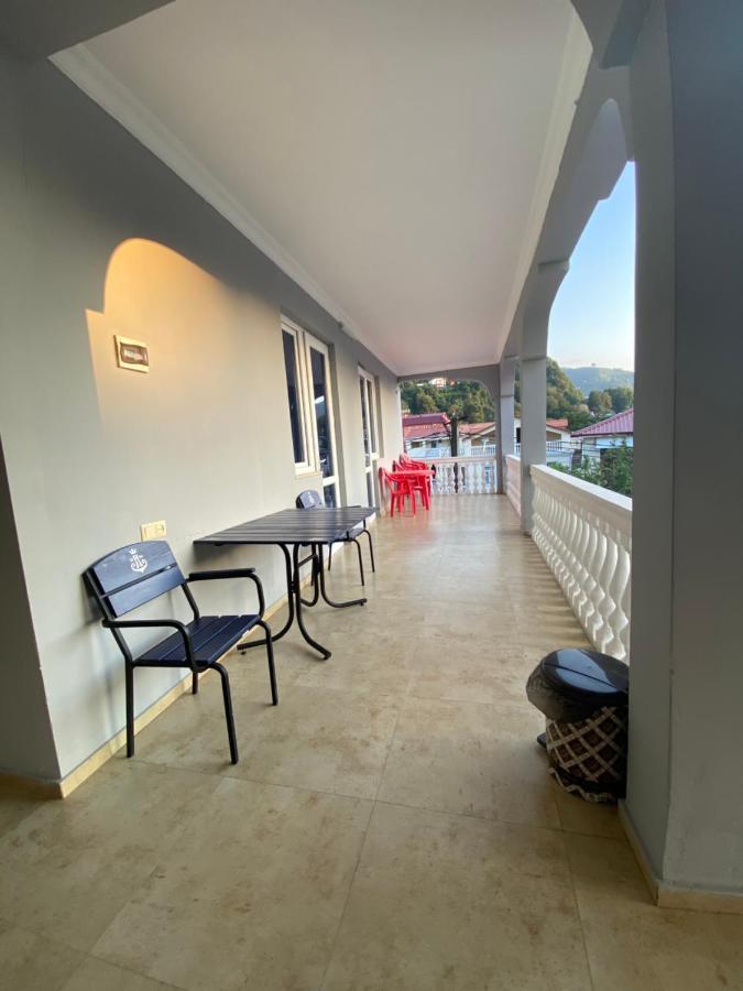 Beliy Dom Hotel Kvariati Exterior photo
