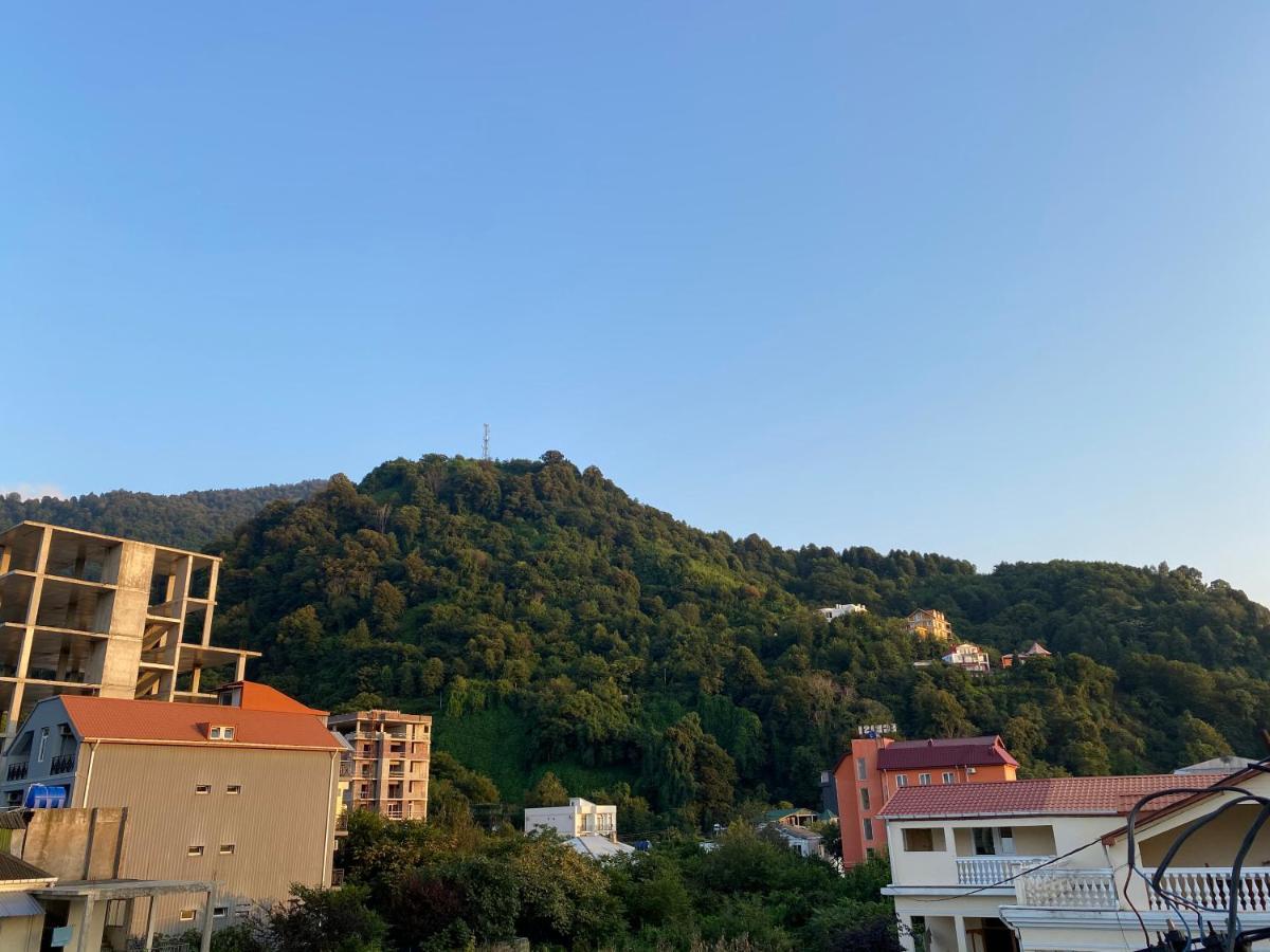 Beliy Dom Hotel Kvariati Exterior photo